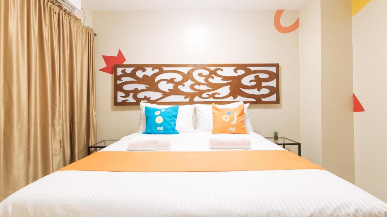 Sans Hotel At Algers Suites Marikina By Reddoorz Kültér fotó