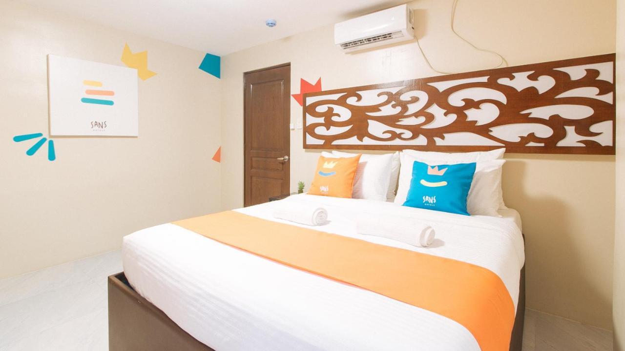 Sans Hotel At Algers Suites Marikina By Reddoorz Kültér fotó