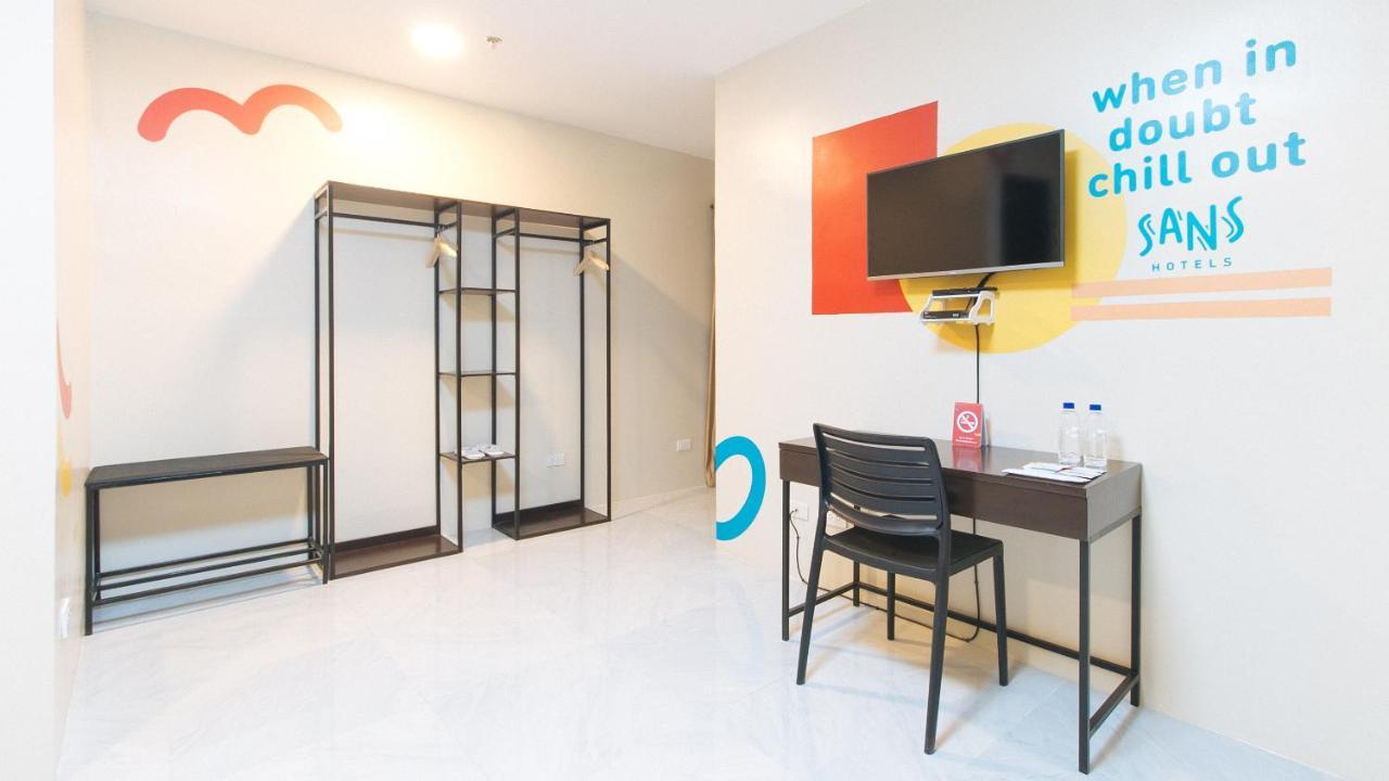 Sans Hotel At Algers Suites Marikina By Reddoorz Kültér fotó