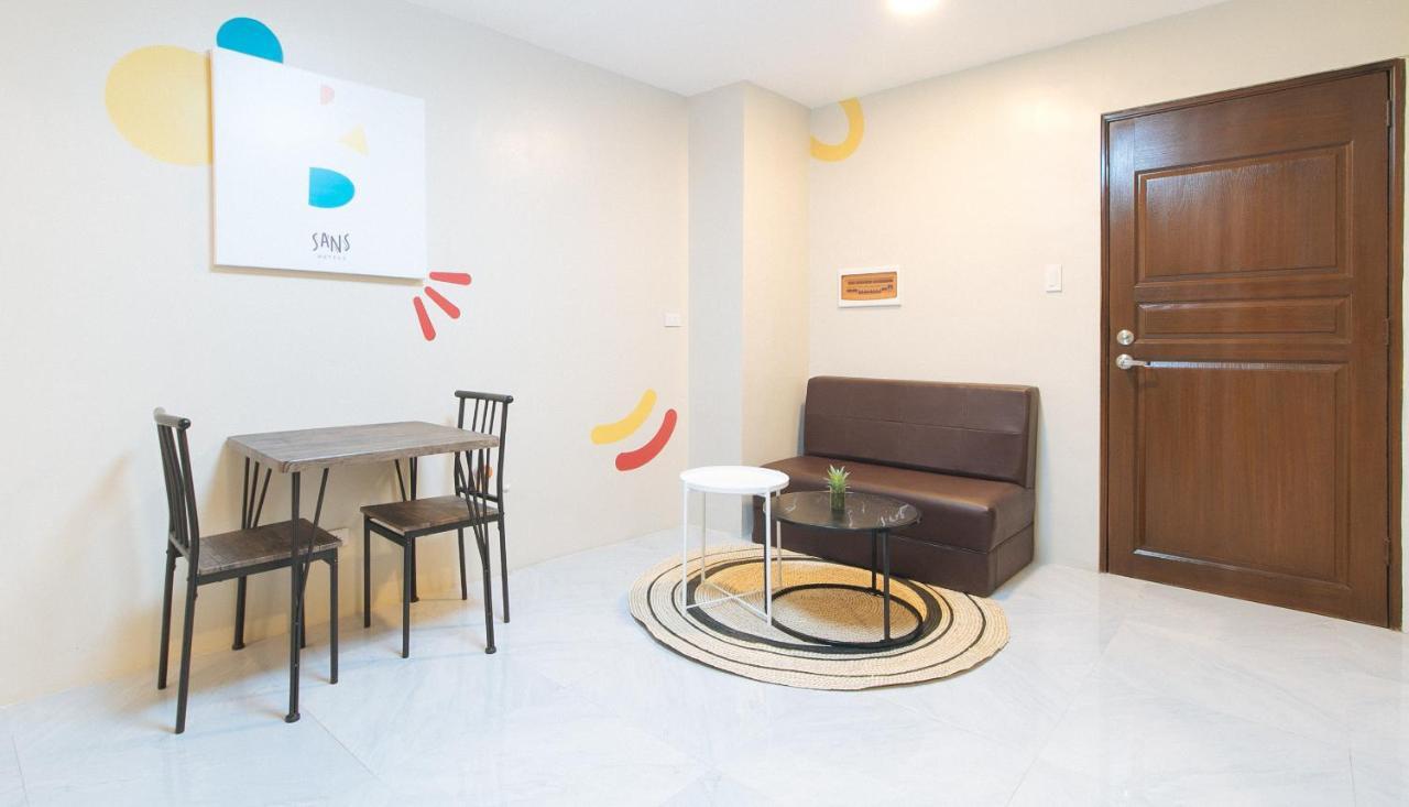 Sans Hotel At Algers Suites Marikina By Reddoorz Kültér fotó