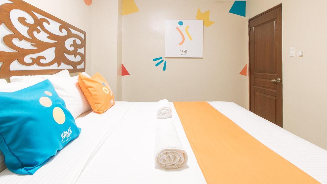 Sans Hotel At Algers Suites Marikina By Reddoorz Kültér fotó